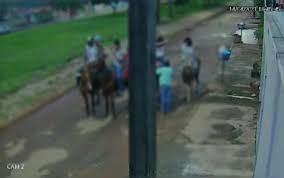 Adolescentes suspeitos de participar de estupro coletivo contra menina de 14 anos são liberados de internação