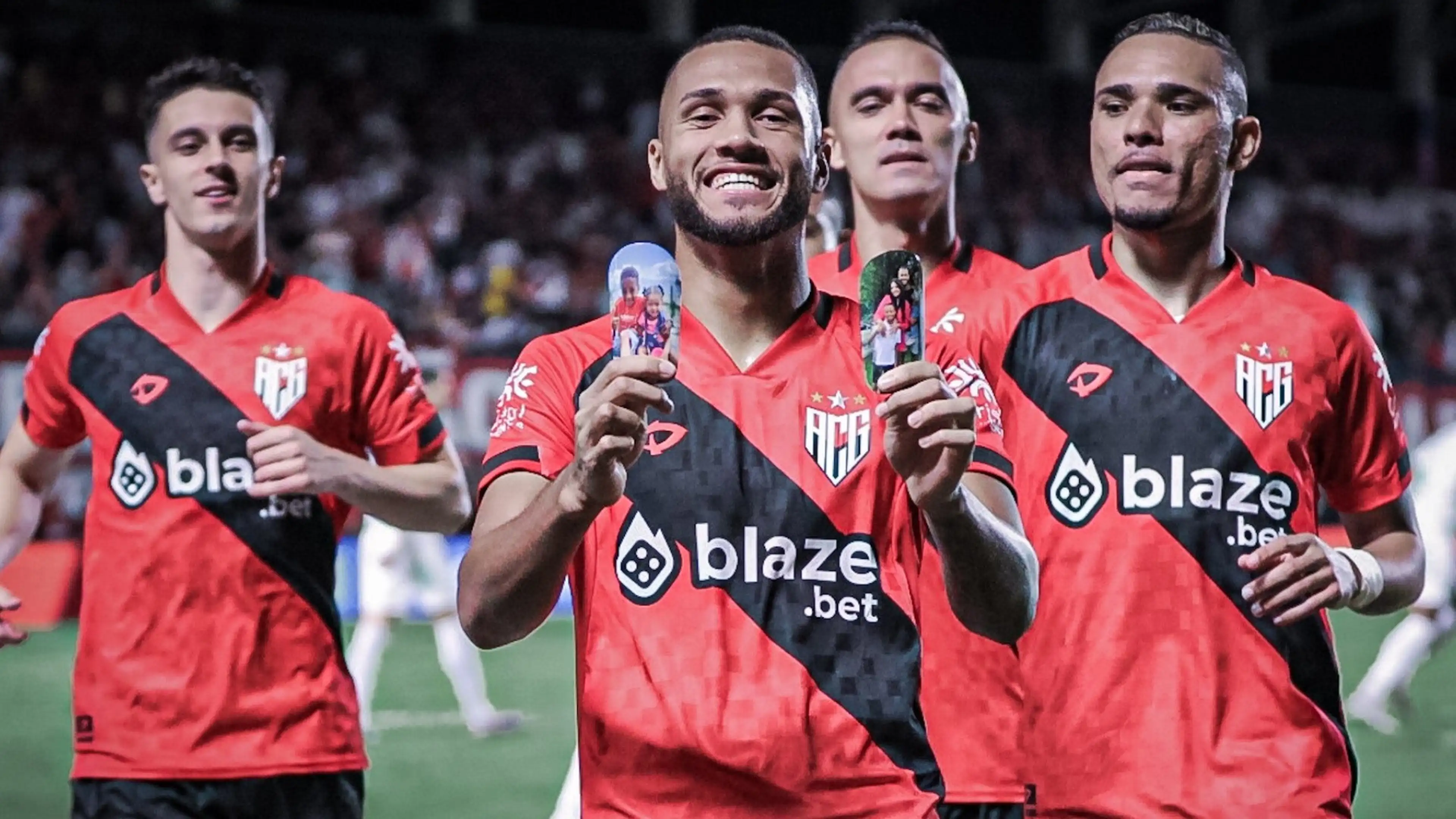 ​Atlético Goiano enfrenta desespero da Chape amanhã