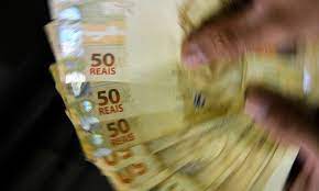 Com aumento de despesas, governo vai bloquear R$ 1,7 bilhão