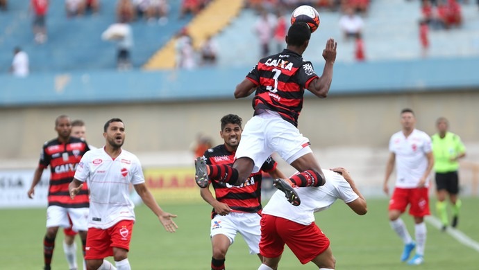 Atlético Goiano ou Vila na Série A? Clássico do dia 26 será decisivo; goianos brigarão com dois paulistas até o final