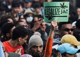 STF julga se porte de drogas para uso deve ser crime nesta 4ª; Marcha da Maconha convoca ato
