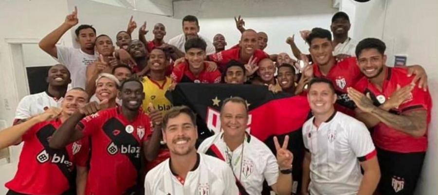 Trindade perde e está fora; Atlético vai pro mata mata com Marília
