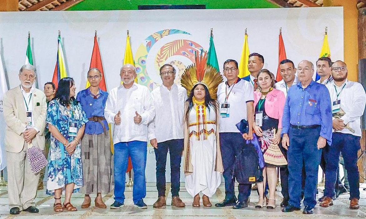 Lula propõe criação de Parlamento Amazônico, durante evento em Letícia