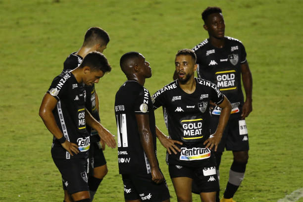 Eliminado  Botafogo frustra semifinal Sul-Americana entre brasileiros